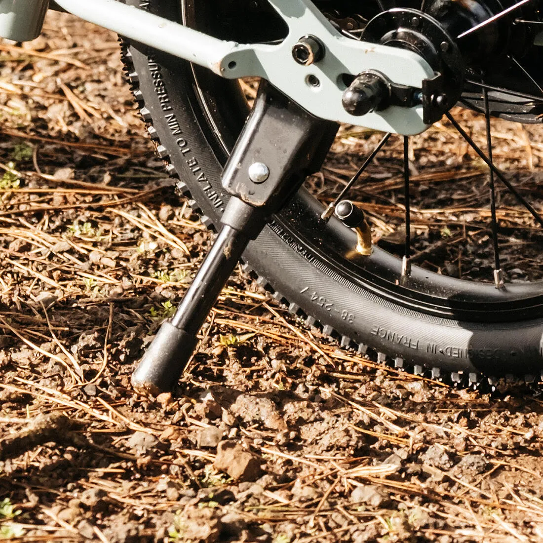 16" Kids' Bike Stand