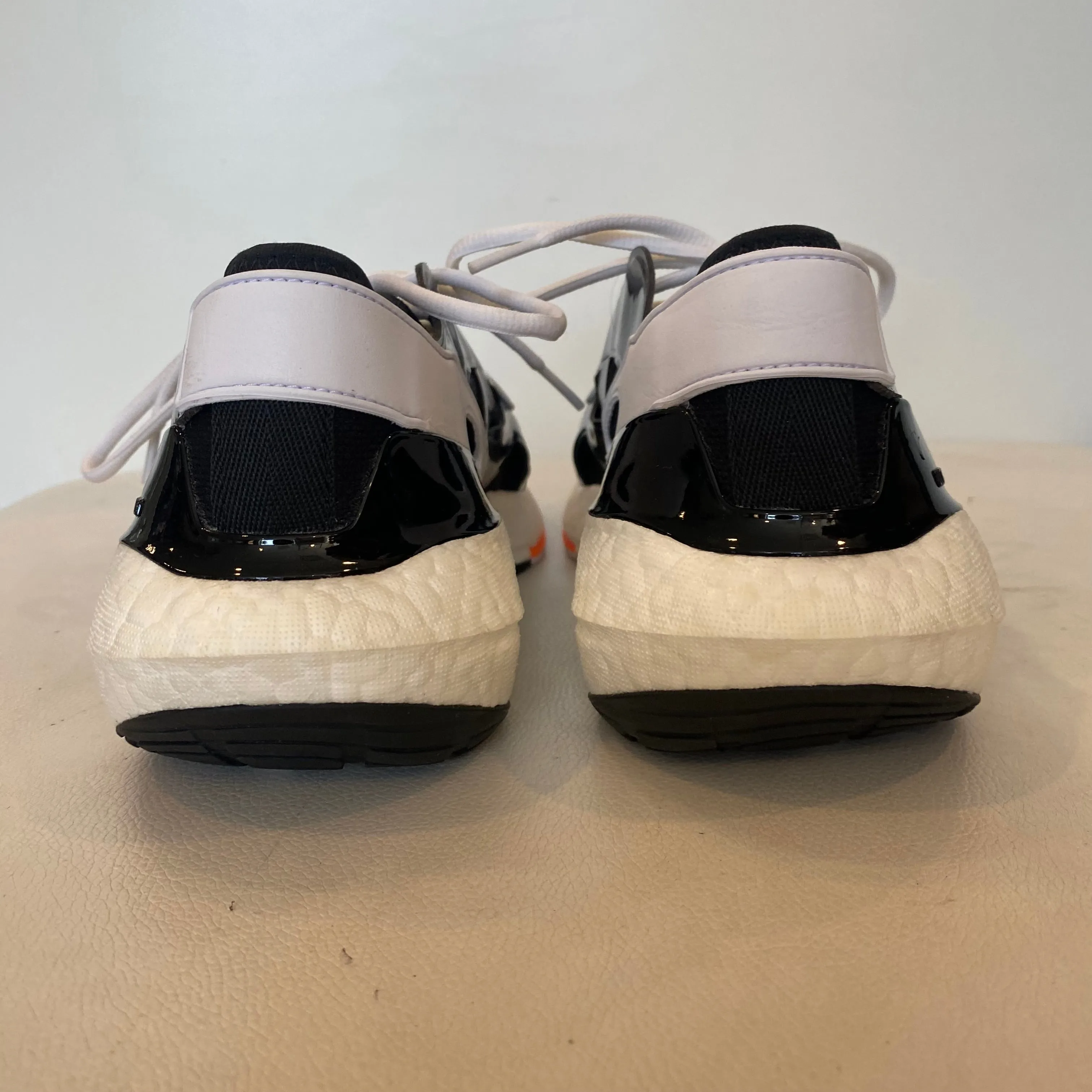 ADIDAS X STELLA MCCARTHY UltraBoost 22 Sneakers Black Patent/ White Size 8.5