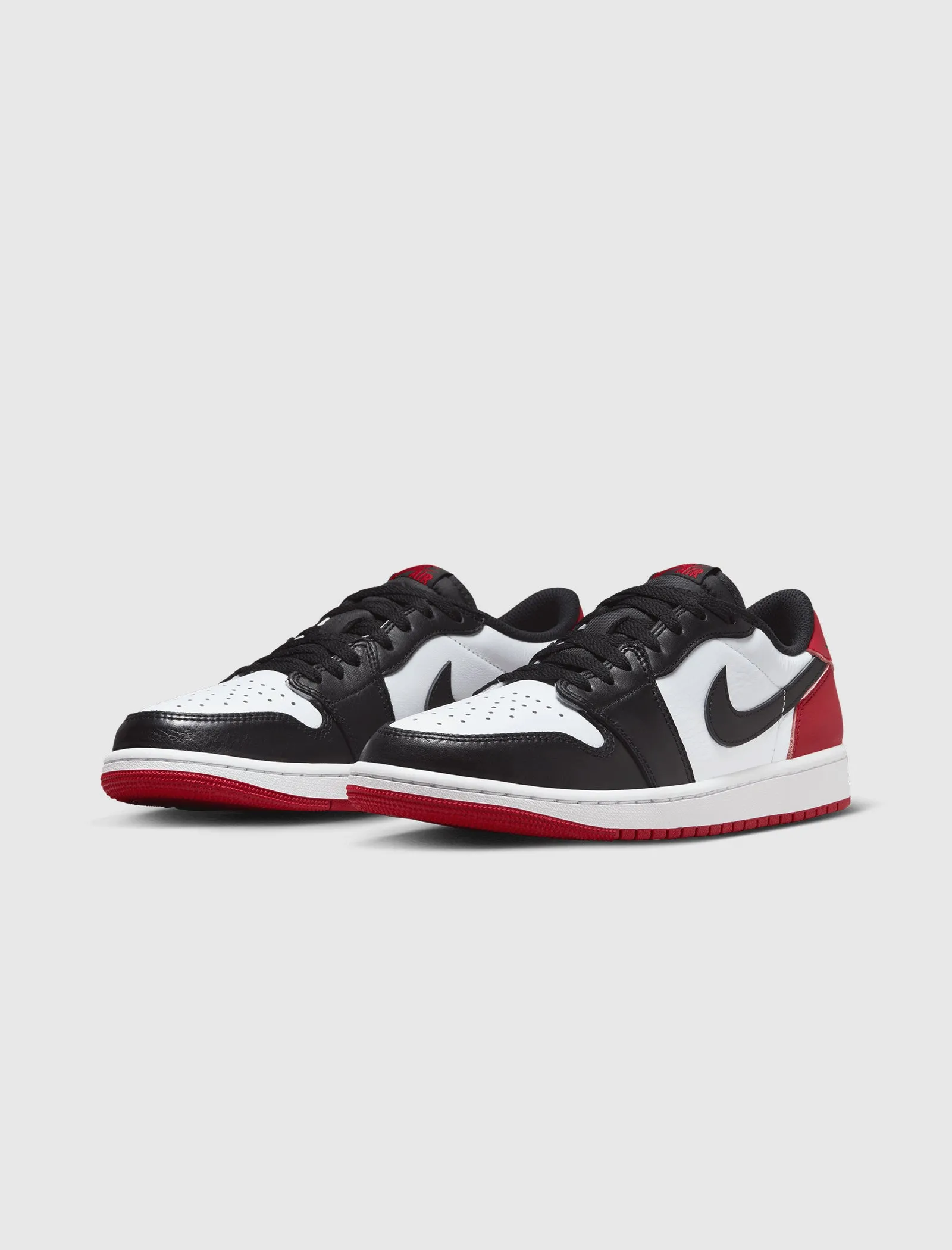 AIR JORDAN 1 LOW OG "BLACK TOE"