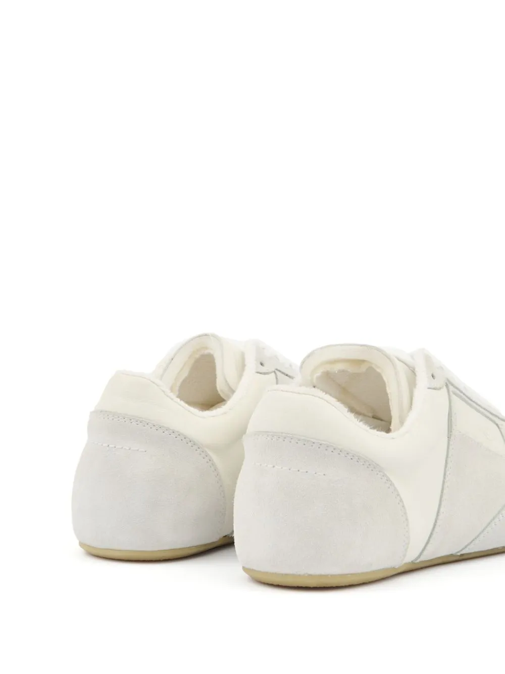 Anatomic leather sneakers