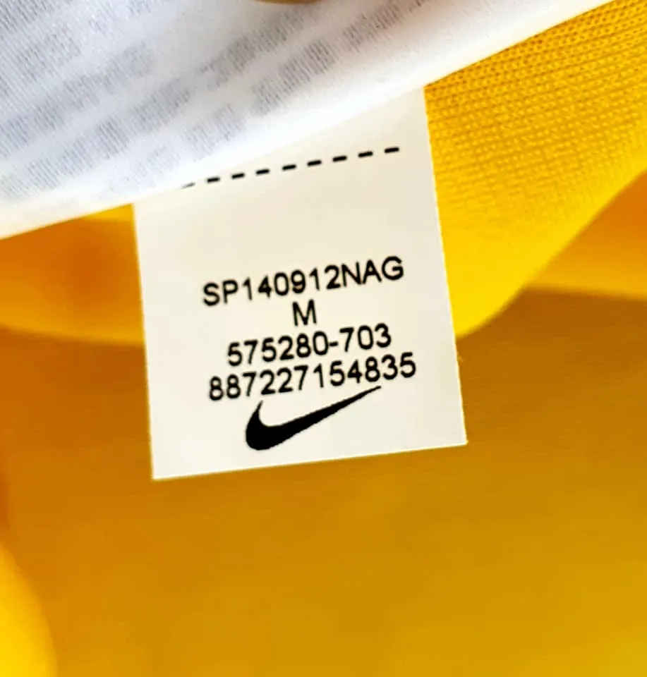 BRAZIL 2014 FIFA WORLD CUP 4TH PLACE HOME JERSEY NIKE SHIRT CAMISA MEDIUM # 575280-703 SOLD !!
