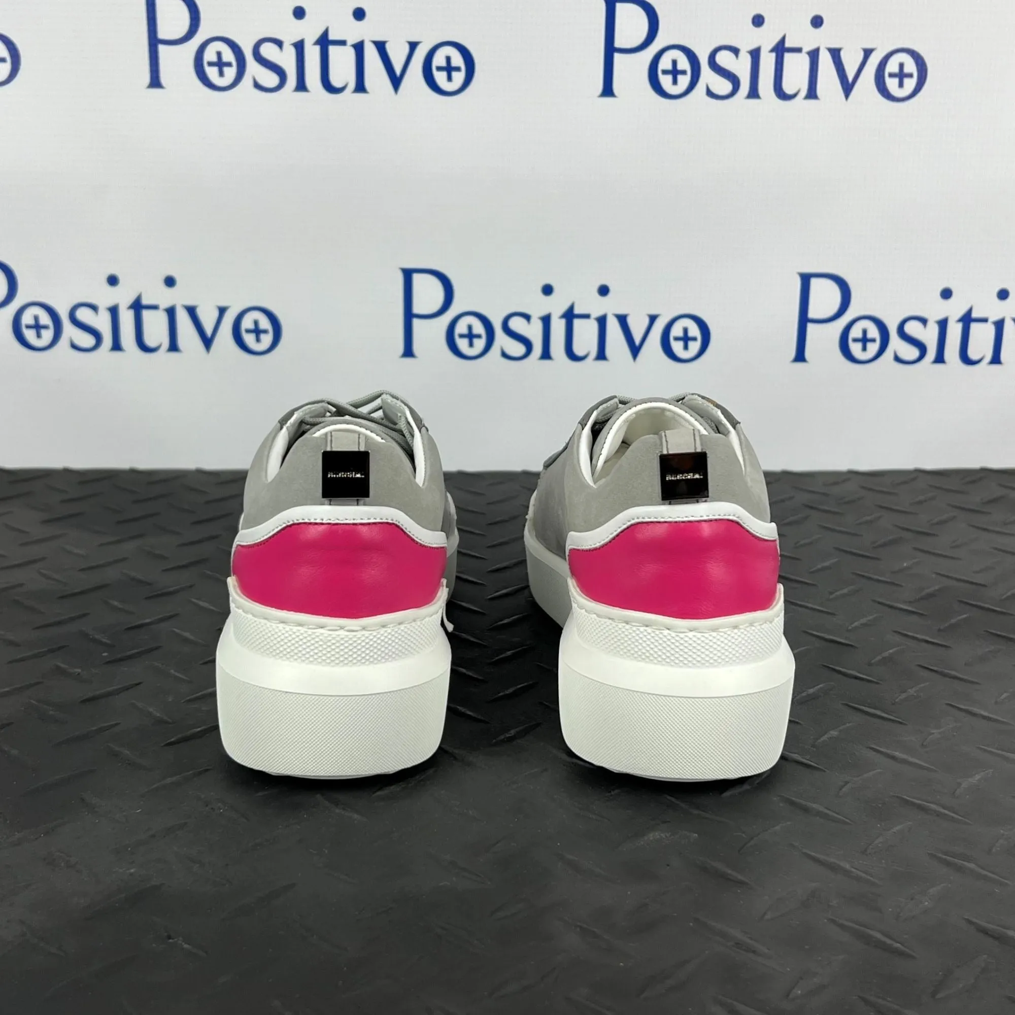 Buscemi Womens Ninna Fucsia Trio Leather Sneakers w/ Defect