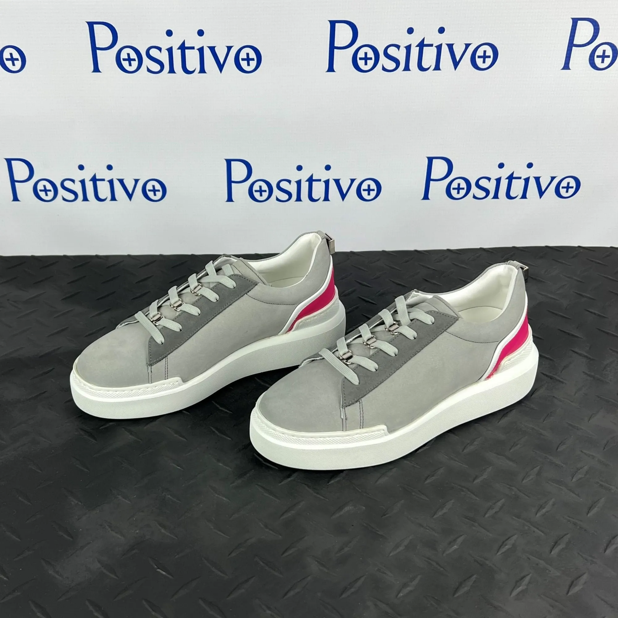 Buscemi Womens Ninna Fucsia Trio Leather Sneakers w/ Defect