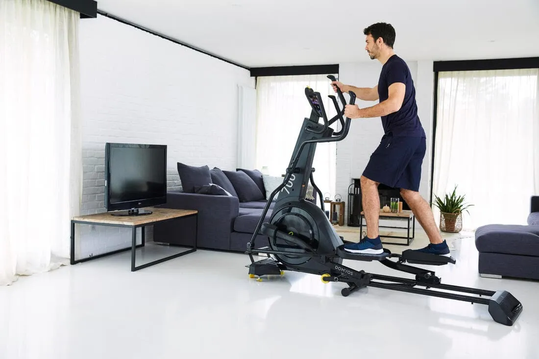 Elliptique roue avant 700 pliable, auto-alimenté et connecté