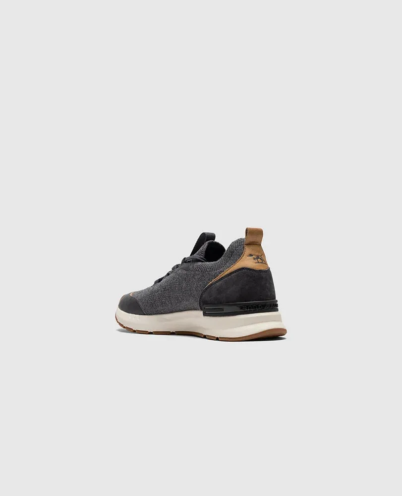 Gunn-Runner Flow Sneaker