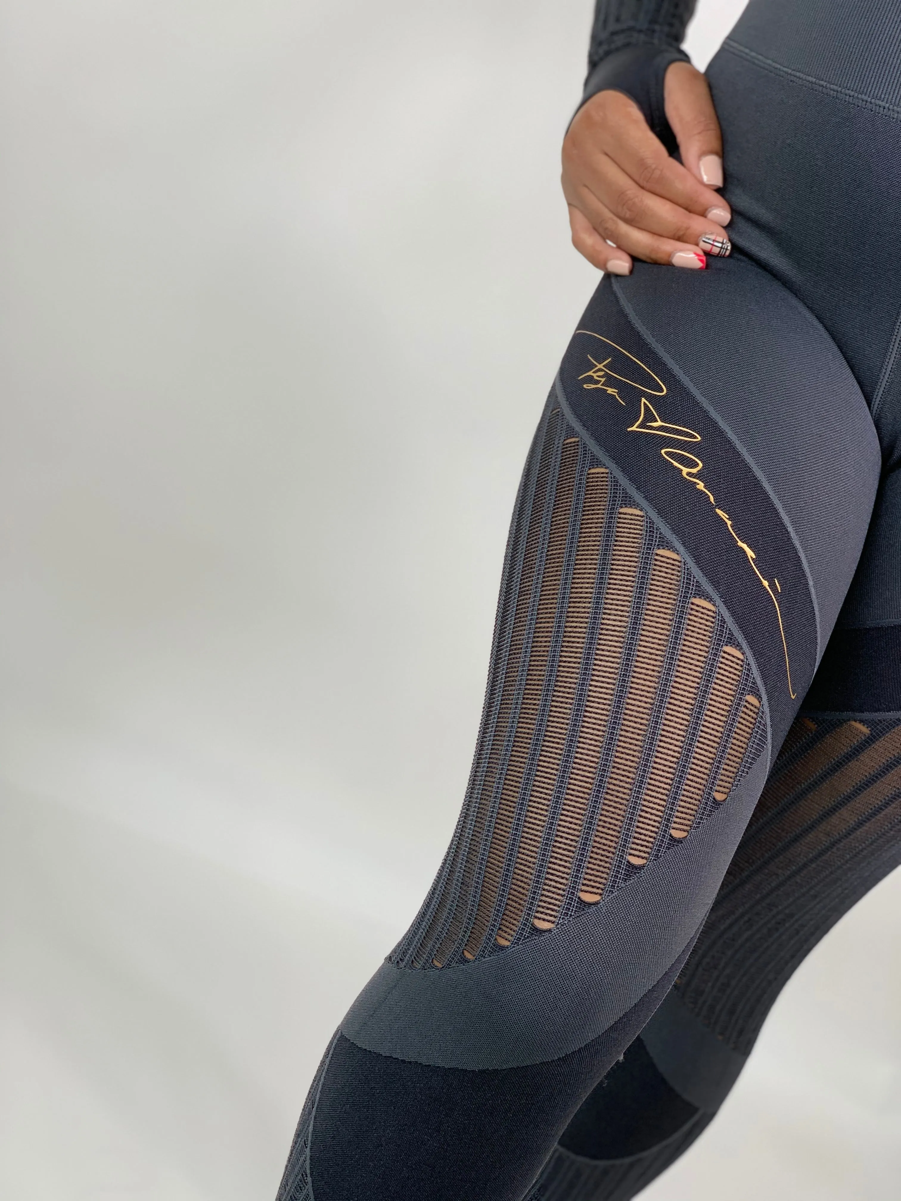 Hot Girl Training Set - Charcoal