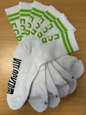 Junior 3 Pack White Crew Performance Socks...£16