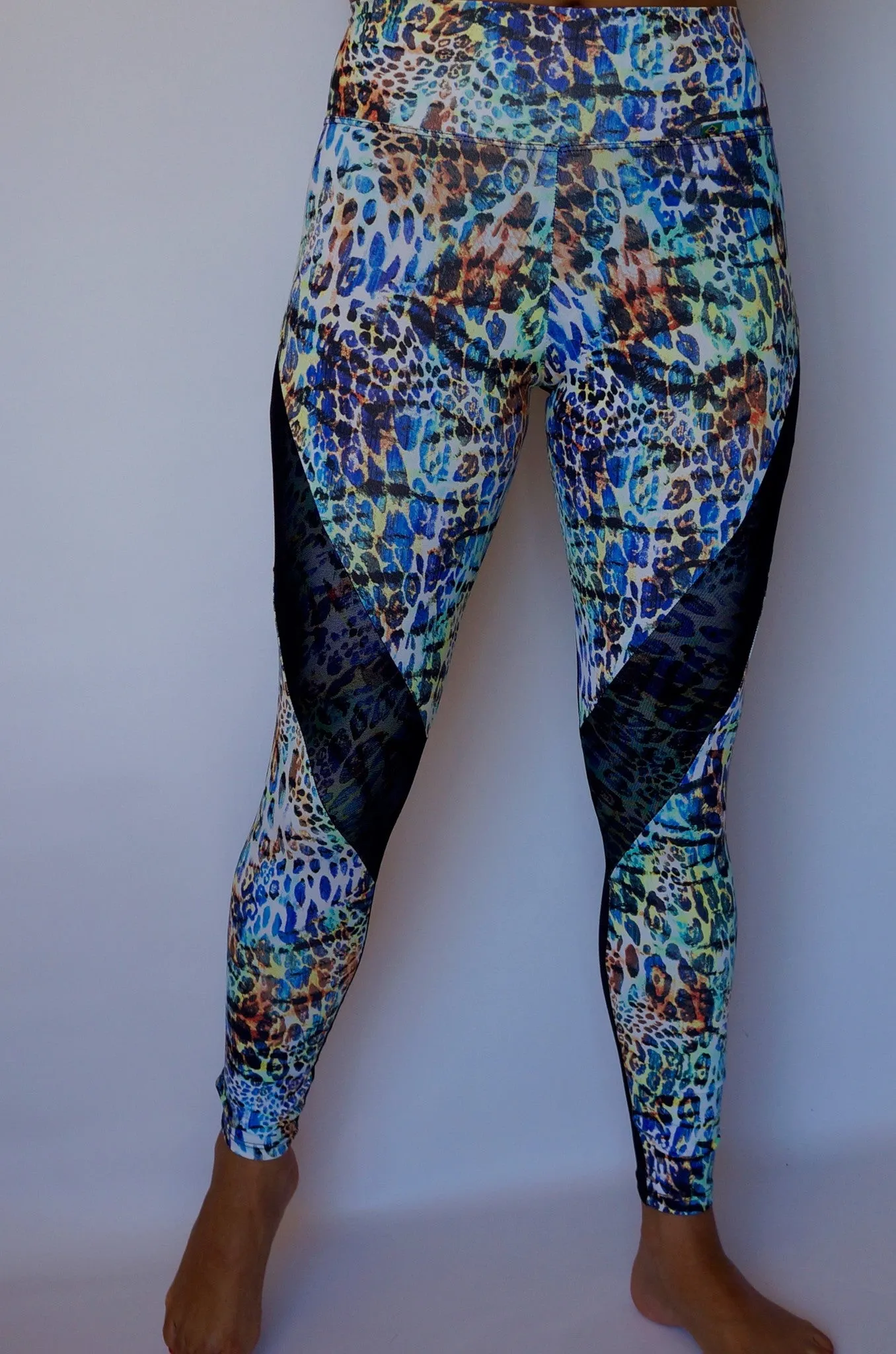 Leona Leggings with Cuts