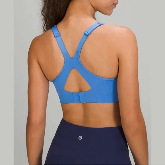 Lululemon All Powered Up Lightly Padded Medium Impact Sports Bra Blue 32DD EUC