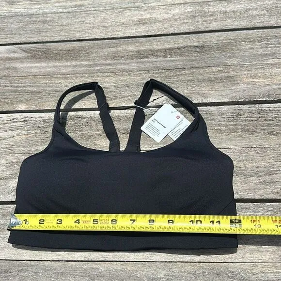 Lululemon‎ All Powered Up Bra 32D Medium Support sports bra black NWT