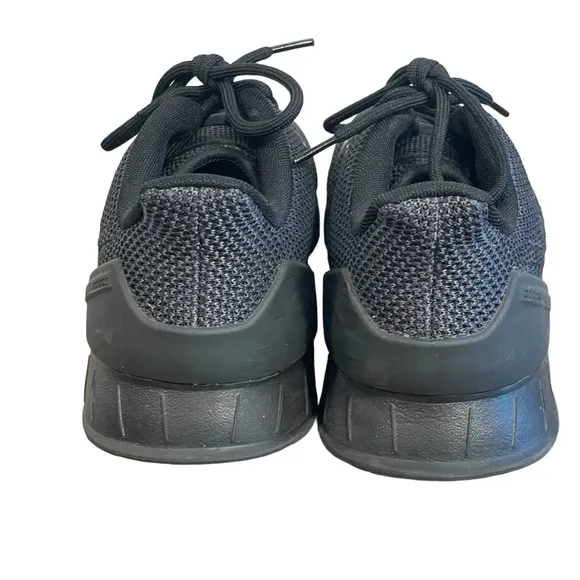 Mens 13 Gray Adidas FY9559 Questar Flow NXT Mesh Running Sneaker Athletic Shoe