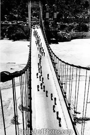 Mirabeau Bridge Tour De France  6991