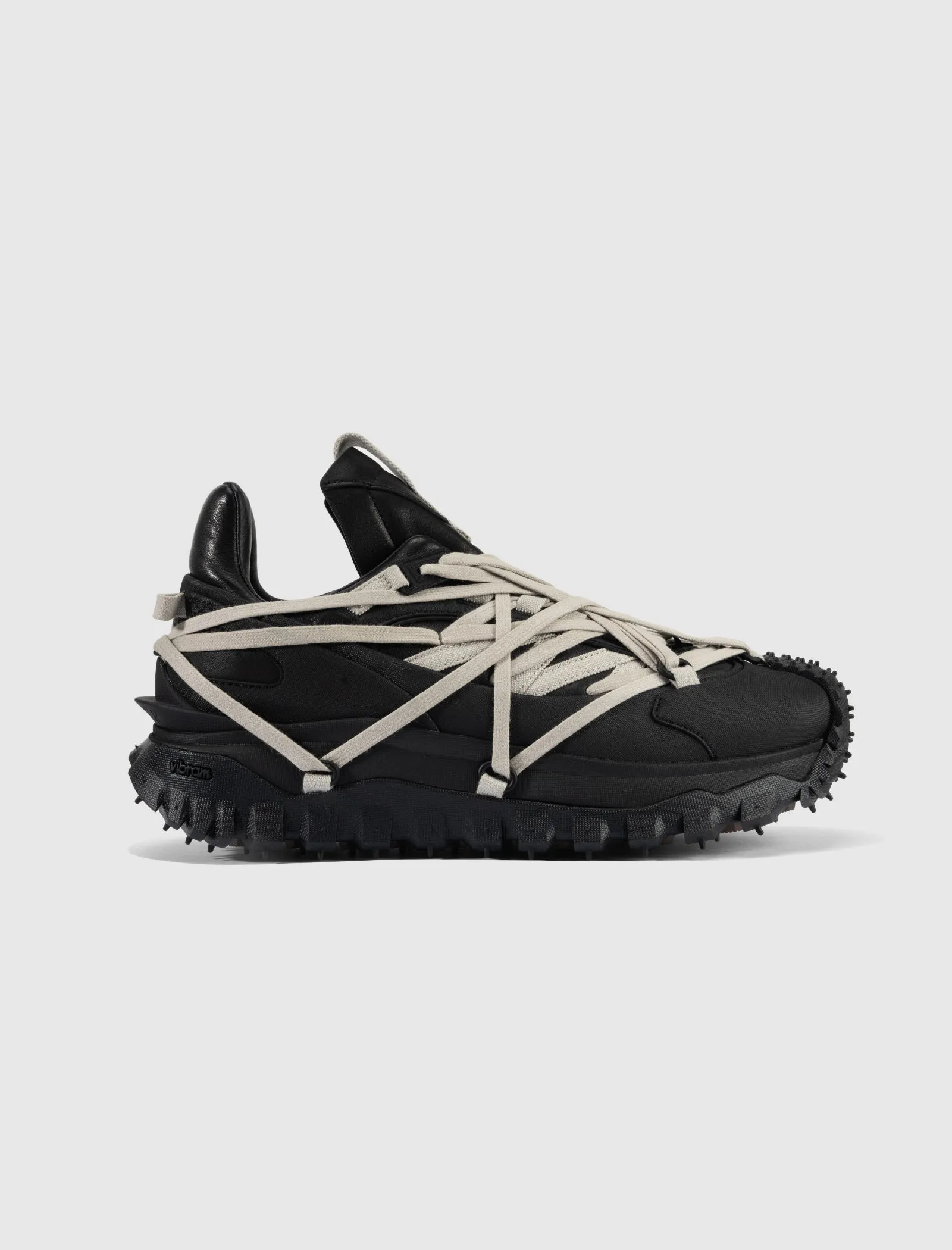 MONCLER X MEGALACE TRAILGRIP "BLACK"
