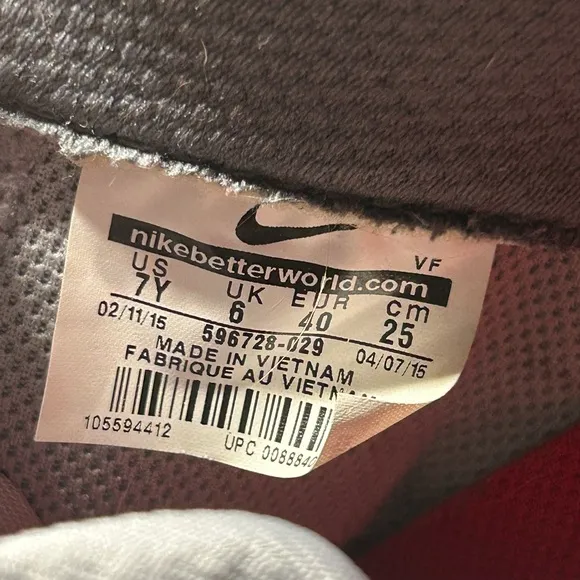 Nike Air Force 1 Gray and Red Leather Sneakers Size 7Y (8.5/9 Womens)