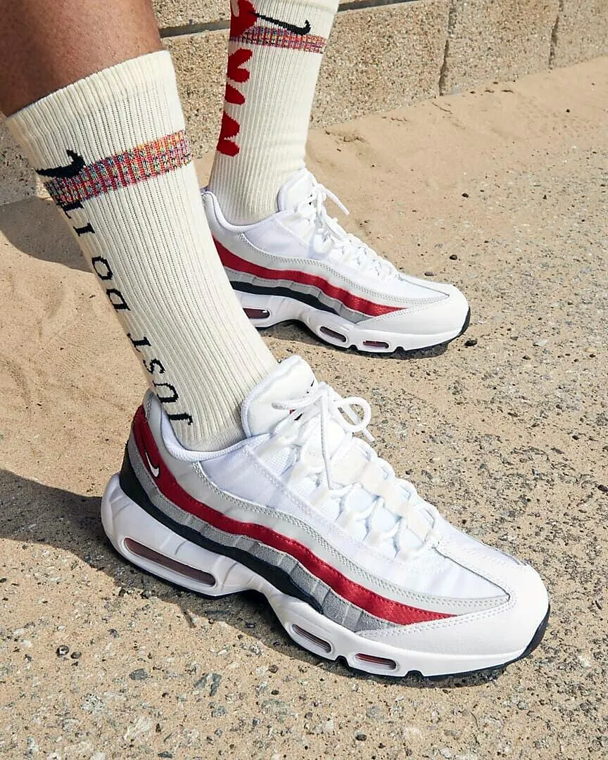 Nike Air Max 95 Essential "Varsity Red"