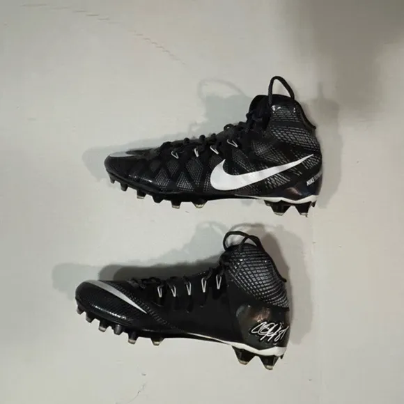 Nike Flyweave Calvin Johnson‎  cleats in size 11.