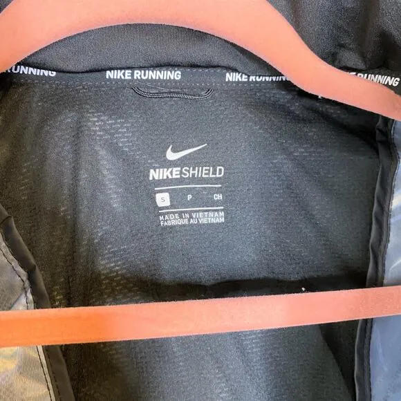 Nike Shield NWT Full Zip Flash Running Jacket S