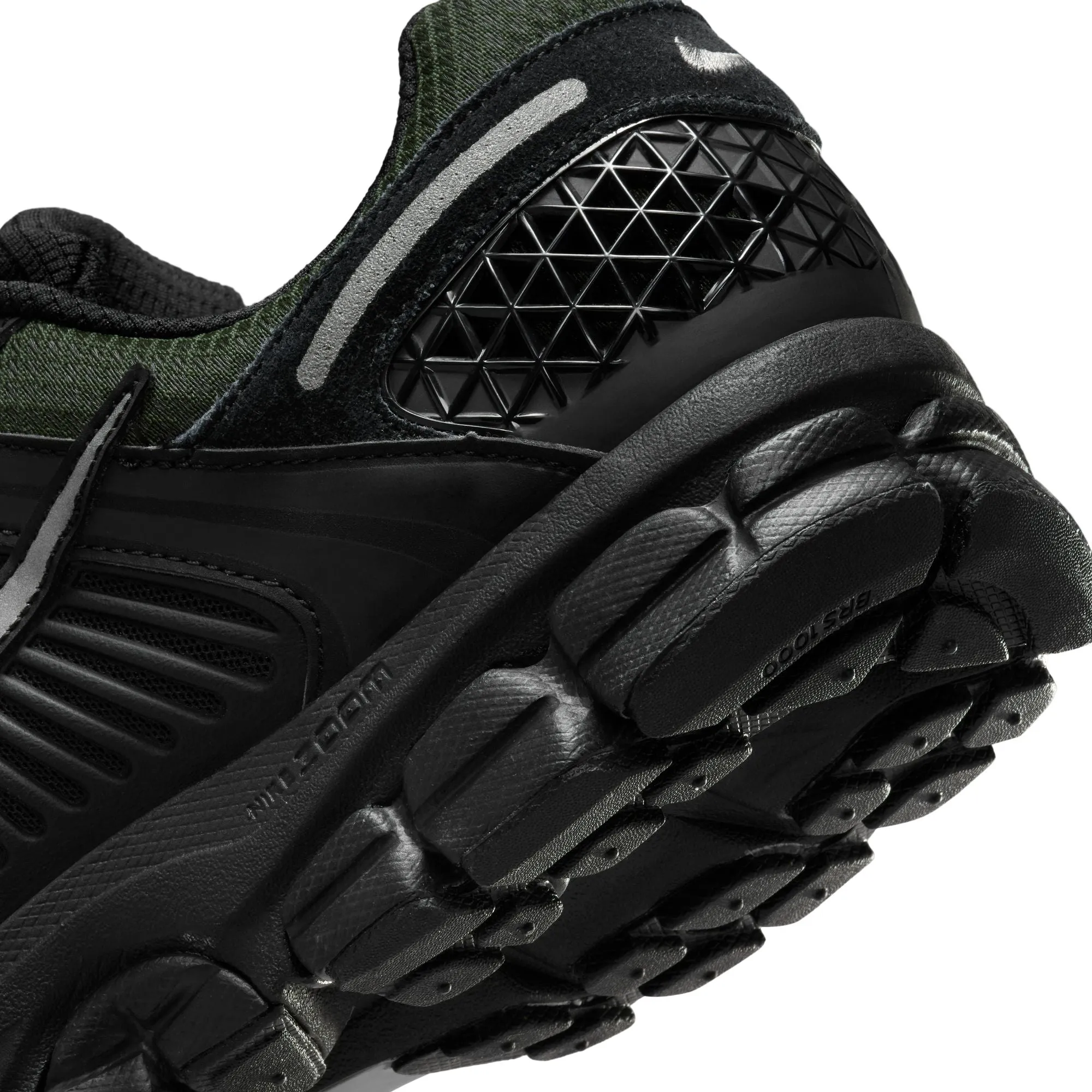 Nike Zoom Vomero 5 Men's Shoes