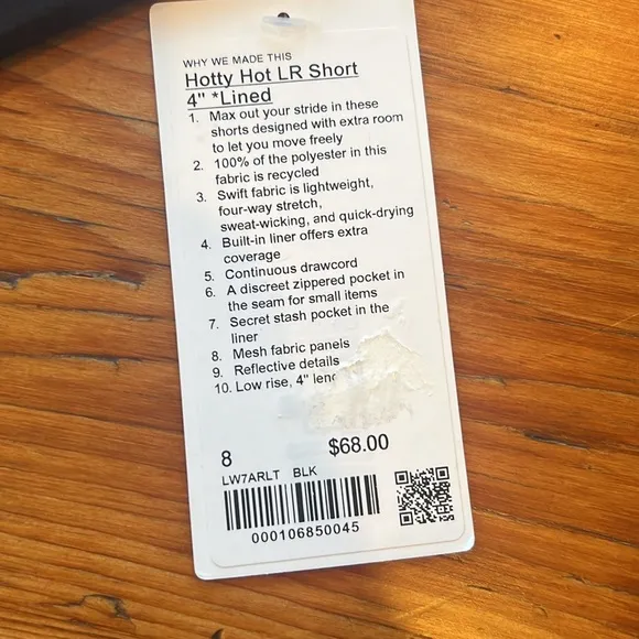 NWT lululemon athletica Hotty Hot LR Short 4” lined black women’s size‎ 8