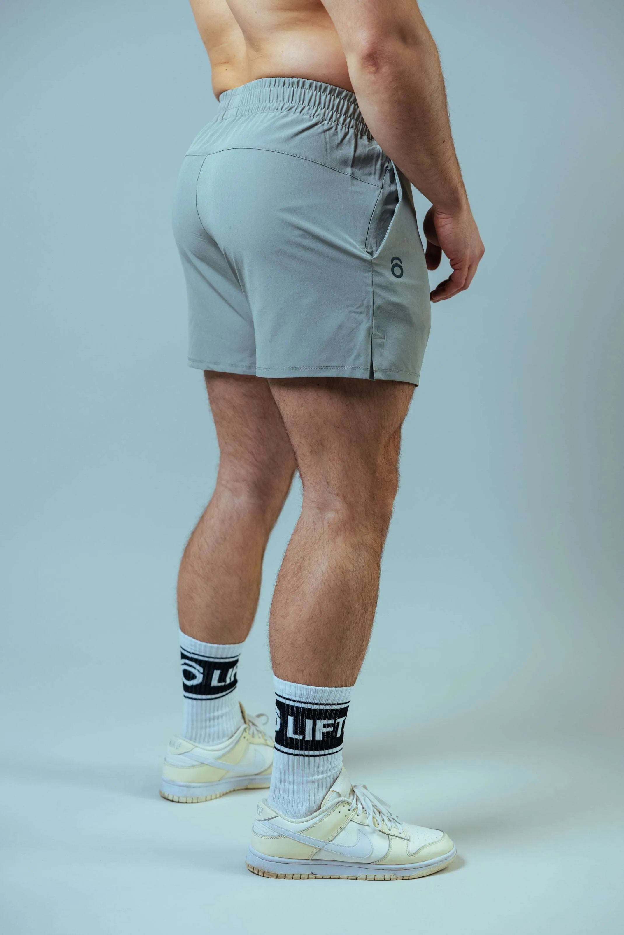 Raw Gym Shorts - Short Cut | Grau