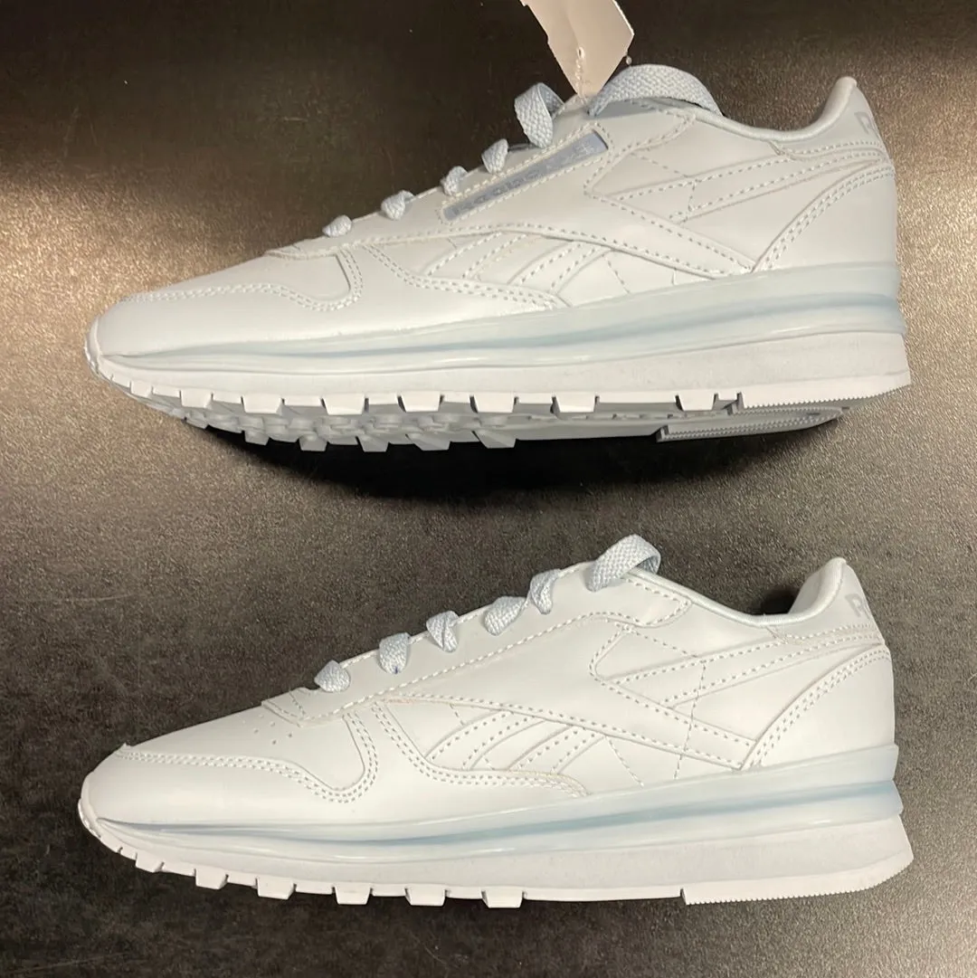 Reebok Athletic Shoes Women's Size 7