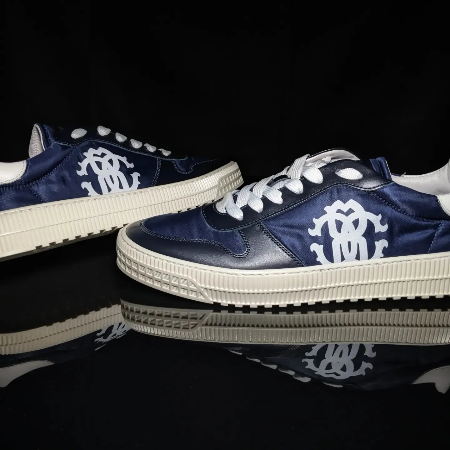 Roberto Cavalli Logo Navy Leather Sneakers