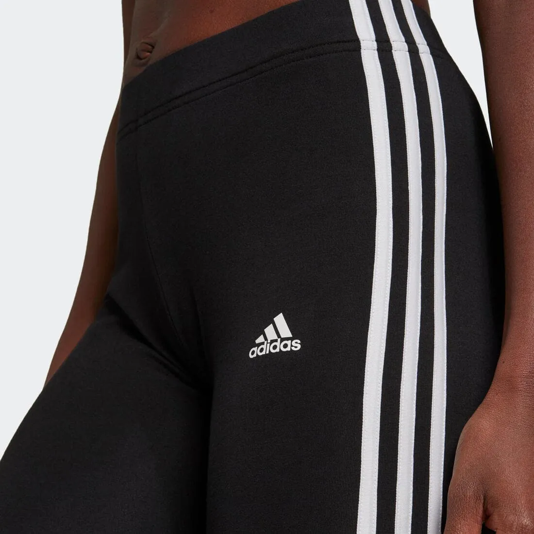 SHORT DE FITNESS SOFT TRAINING ADIDAS FEMME NOIR