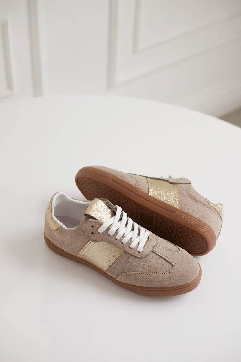 Sky Runner Leather Sneaker in Beige