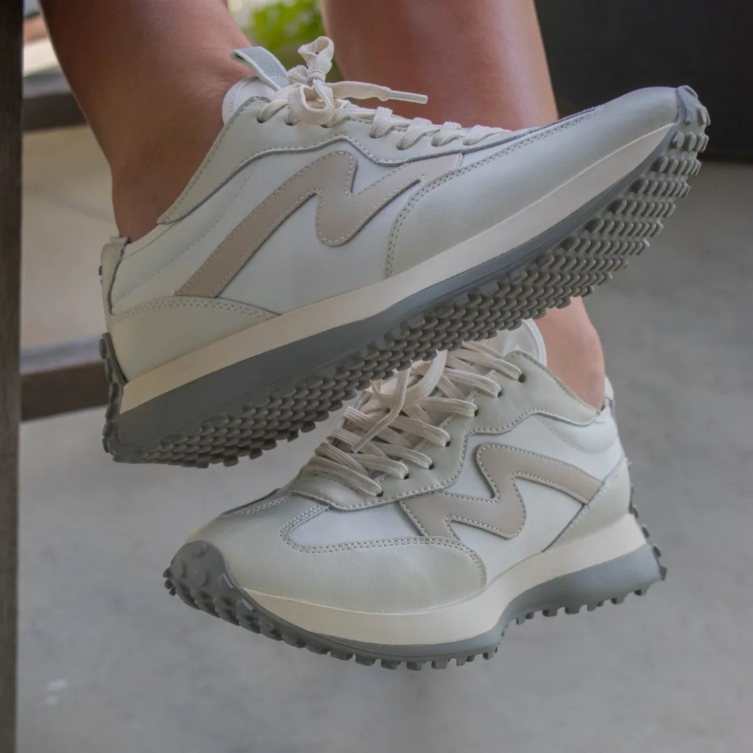 Steve Madden Campo in white