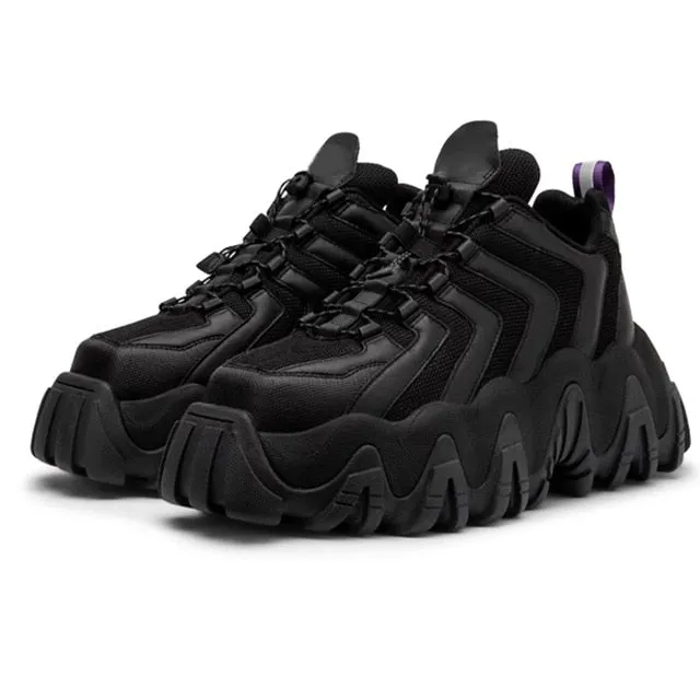 The new coconut shoes female torre sneakers sawtooth sponge thick bottom surface joker  restoring ancient ways of shoes