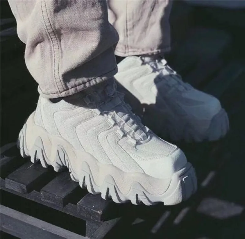The new coconut shoes female torre sneakers sawtooth sponge thick bottom surface joker  restoring ancient ways of shoes