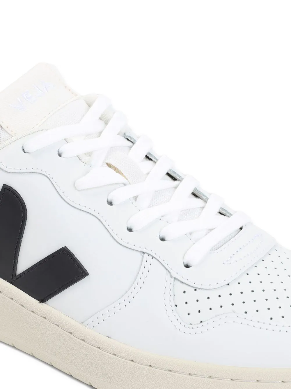 V-10 leather sneakers