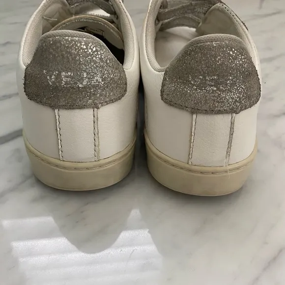 Veja Girls Sneakers Size 4