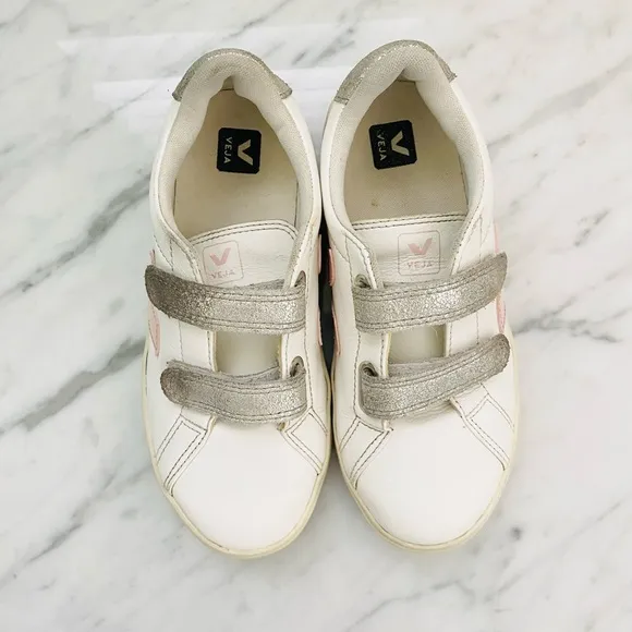Veja Girls Sneakers Size 4