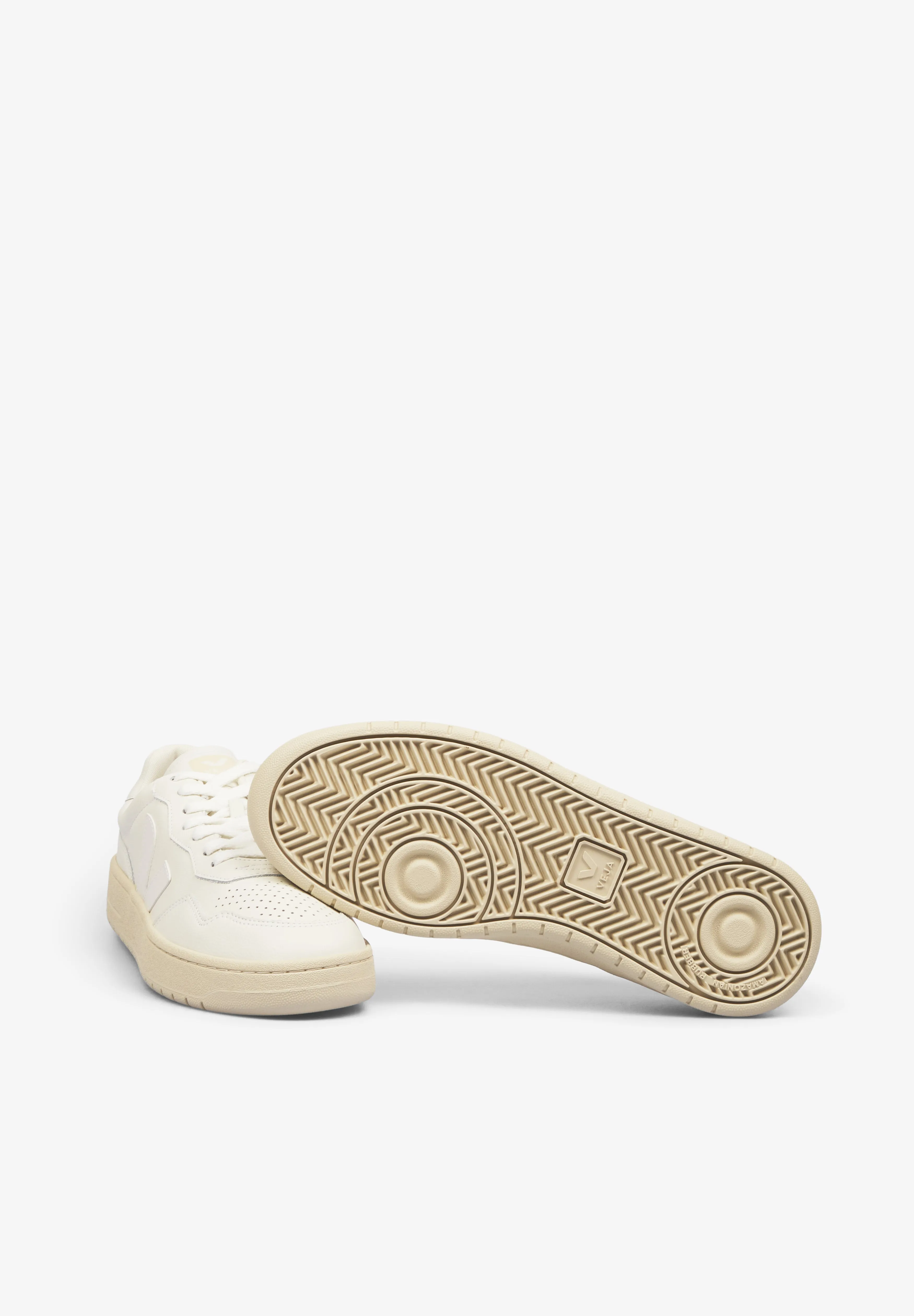 VEJA | SNEAKERS V-90 LEATHER