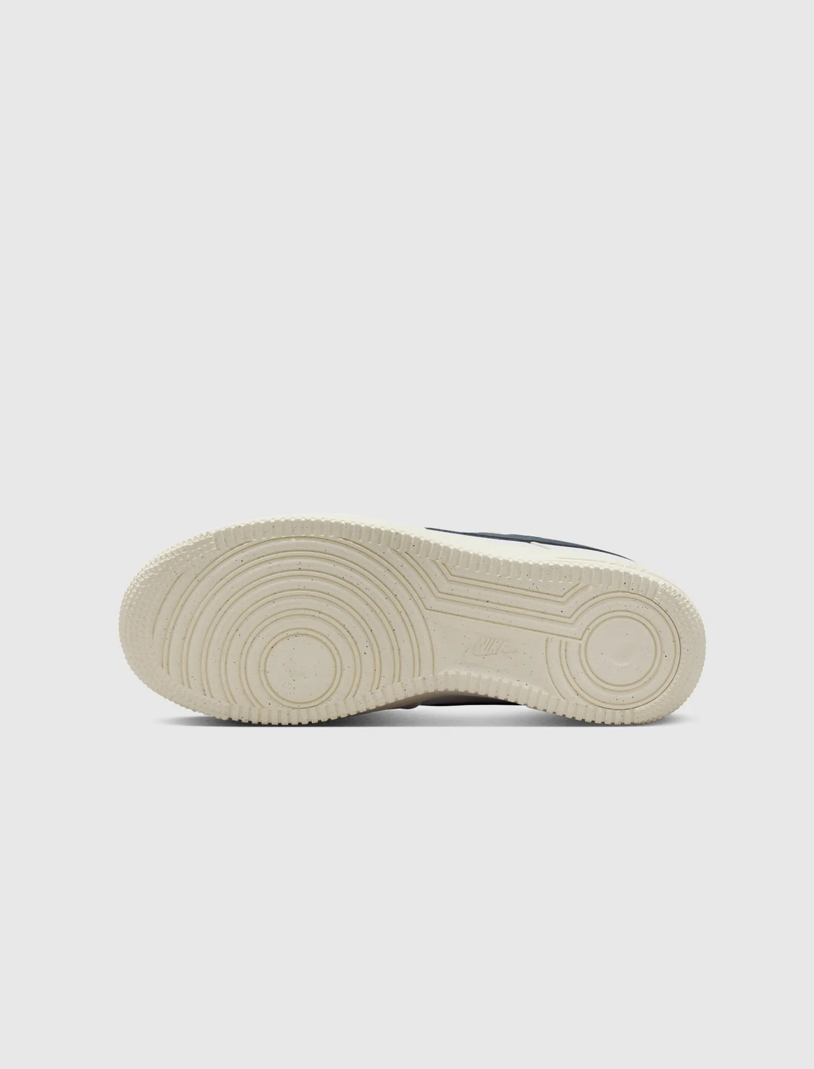 WOMEN'S AIR FORCE 1 '07 NEXT NATURE "WHITE/OBSIDIAN/METALLIC GOLD"