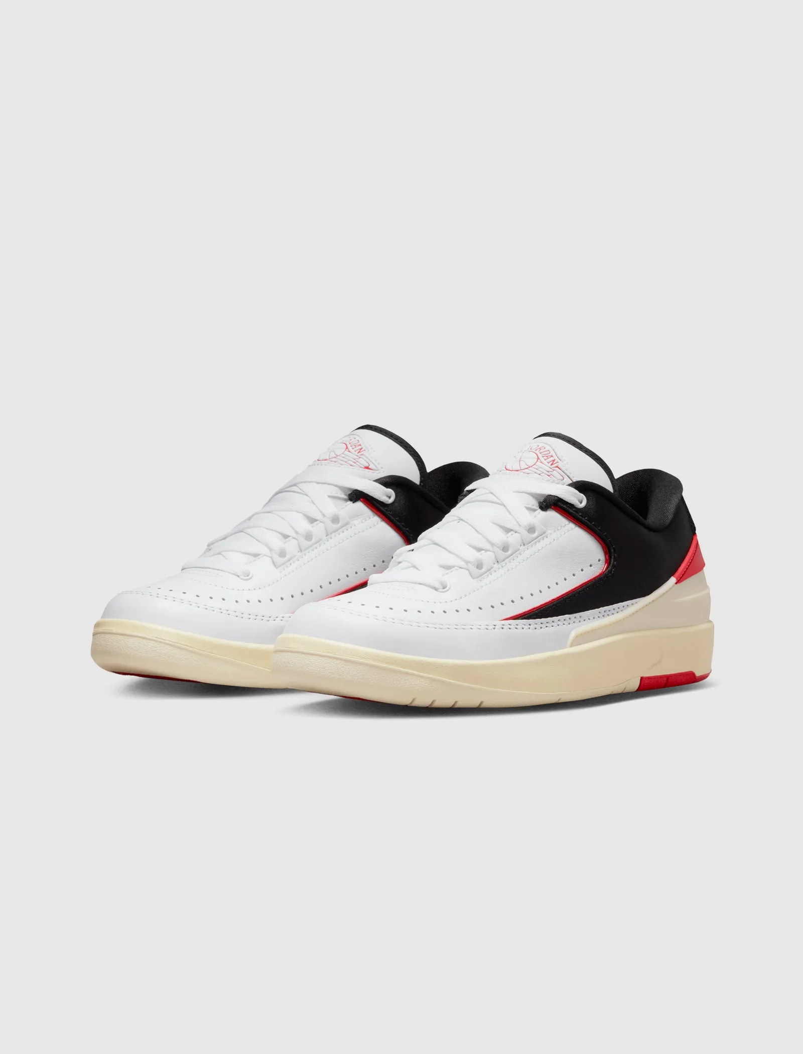 WOMEN'S AIR JORDAN 2 RETRO LOW "CHICAGO TWIST"