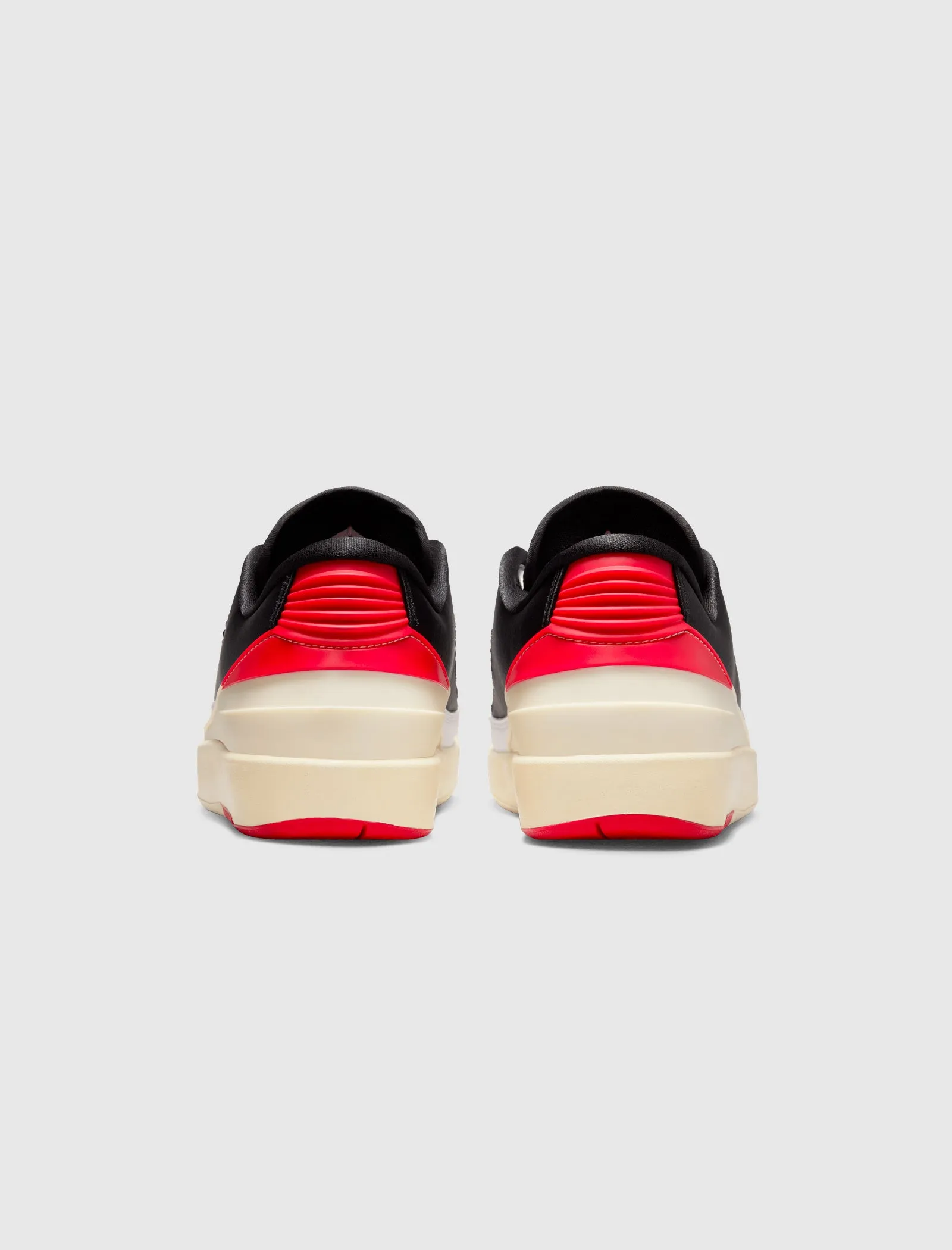 WOMEN'S AIR JORDAN 2 RETRO LOW "CHICAGO TWIST"