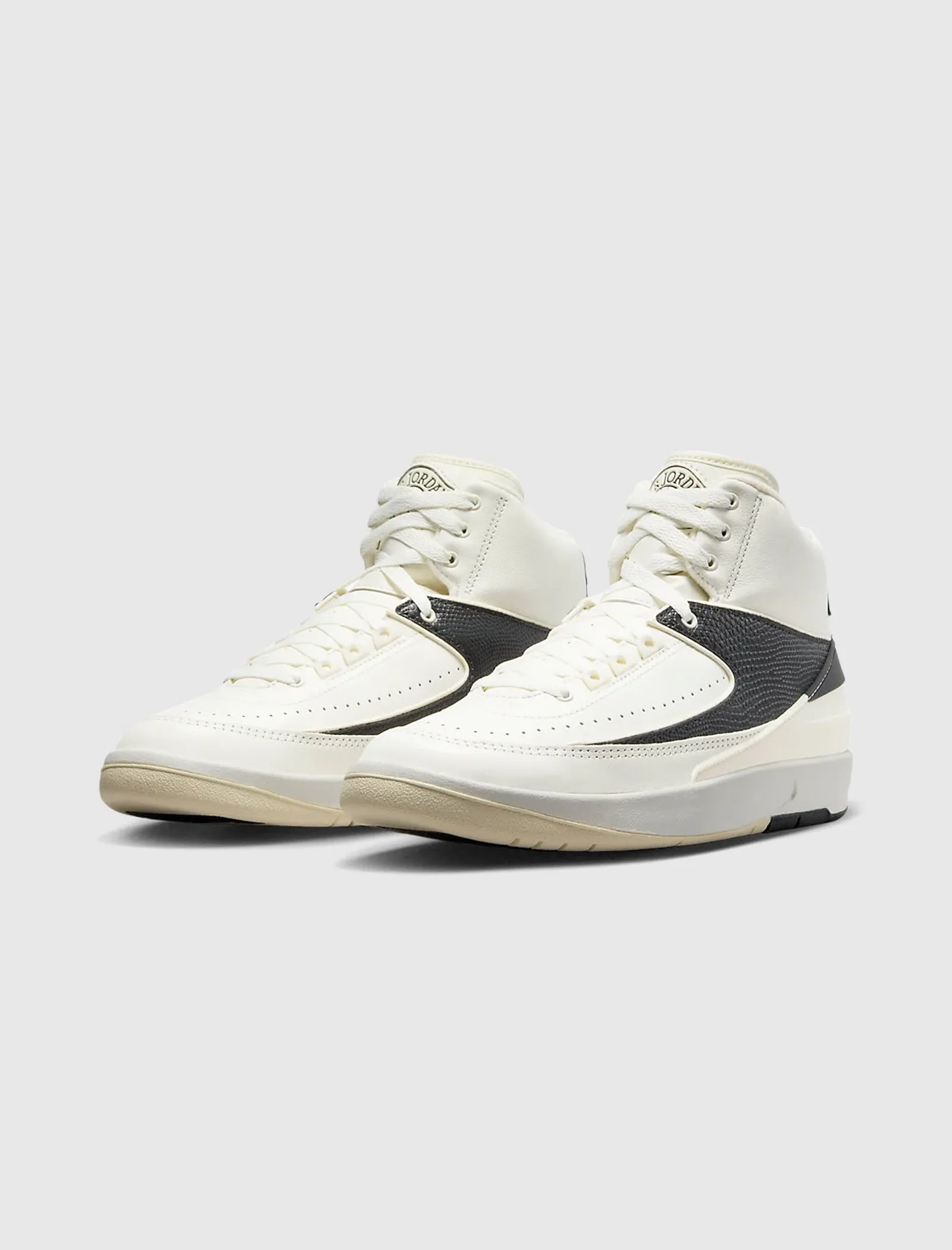 WOMEN'S AIR JORDAN 2 RETRO "SAIL"