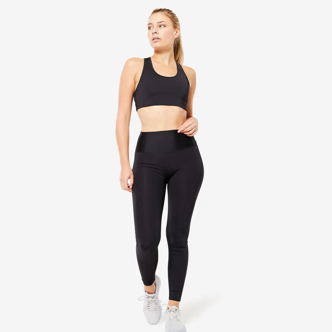 Women's Medium Support Racer Back Lined Sports Bra - Black